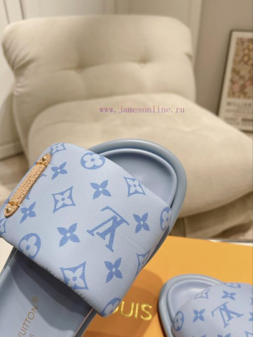 LV couple's flagship denim slippers are now available in hard goodsA high-end purchasing procpjnsqgy - Image 9
