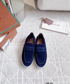 Loro Pian * LP's timeless classic men's loafers are simple, fashionable, and have a super conkm4h6ke