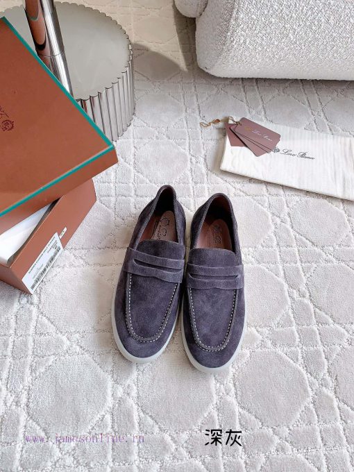 Loro Pian * LP's timeless classic men's loafers are simple, fashionable, and have a super coghe9du8a - Image 2