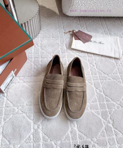 Loro Pian * LP's timeless classic men's loafers are simple, fashionable, and have a super cozhj5ibep