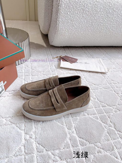 Loro Pian * LP's timeless classic men's loafers are simple, fashionable, and have a super cozhj5ibep - Image 4