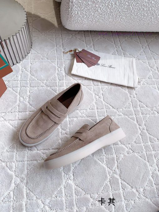 Loro Pian * LP's timeless classic men's loafers are simple, fashionable, and have a super conh9dliur - Image 5