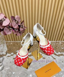 New LV Donkey Brand 2024 Early Spring New Top Original Developed Vintage Art High Heel Sandamwy2k0nt