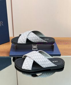 Dior Alia's new men's sandals for 2024 are a leisurely and exquisite work. The latest Obliqukvv14s5y