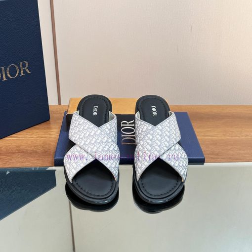 Dior Alia's new men's sandals for 2024 are a leisurely and exquisite work. The latest Obliqukvv14s5y - Image 4