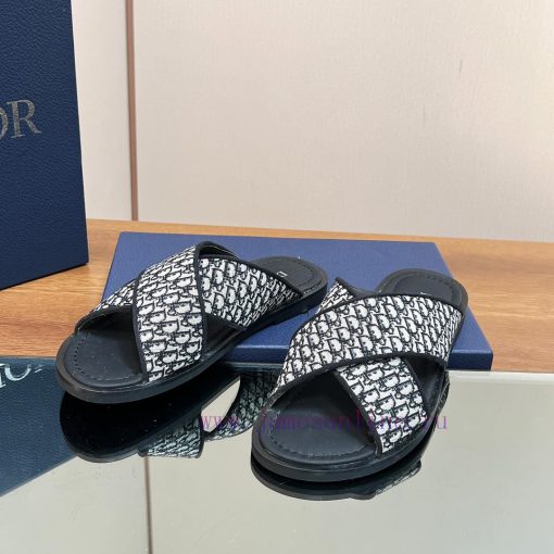 Dior Alia's new men's sandals for 2024 are a leisurely and exquisite work. The latest Obliquti9imwya - Image 5