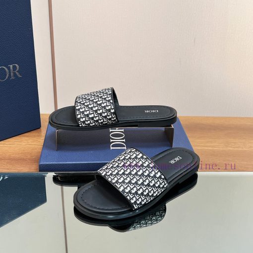 Dior Alia's new men's sandals for 2024 are a leisurely and exquisite work. The latest Obliquoz4jwn2o - Image 4