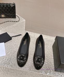 𝐂𝐡 * 𝐧𝐞𝐥 24 Top selling itemsAuthentic gradeLeather upperInner sheepskinBig bottom genuine lf1y8v474