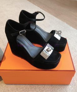 Hermes...  a Eclair 2024 New Kelly+Explosive SeriesThe design is super positive, with a certoqr3aiey
