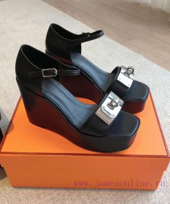 Hermes...  a Eclair 2024 New Kelly+Explosive SeriesThe design is super positive, with a certpy0ykqvw