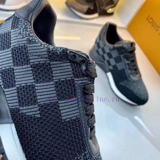NO09531 Louis Vuitton V.N.R (Vuitton New Runner) sneakers feature a one-piece sock like desip7apc1cg - Image 8