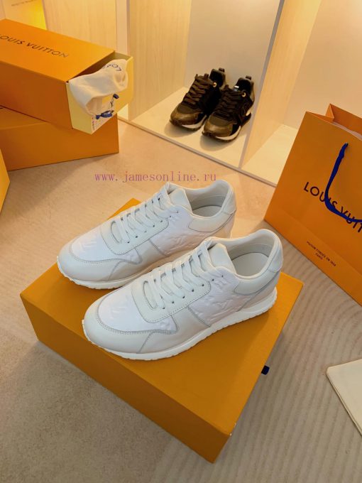 NO09532-2 Louis Vuitton This LV RUNNER sneaker is designed by Artistic Director Virgil Ablohre0z2nwx - Image 3