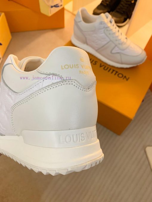 NO09532-2 Louis Vuitton This LV RUNNER sneaker is designed by Artistic Director Virgil Ablohre0z2nwx - Image 10