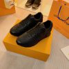 NO09532-2 Louis Vuitton This LV RUNNER sneaker is designed by Artistic Director Virgil Ablohl62tt460
