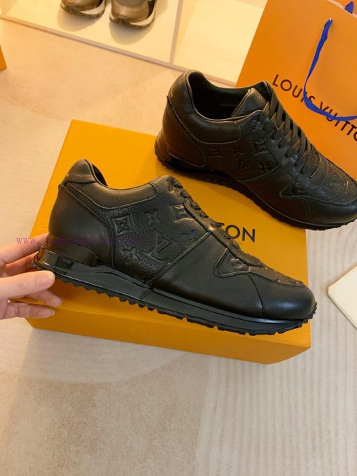 NO09532-2 Louis Vuitton This LV RUNNER sneaker is designed by Artistic Director Virgil Ablohl62tt460 - Image 6