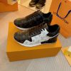 NO09532 Louis Vuitton This LV RUNNER sneaker is designed by Artistic Director Virgil Abloh, s34ytyc5