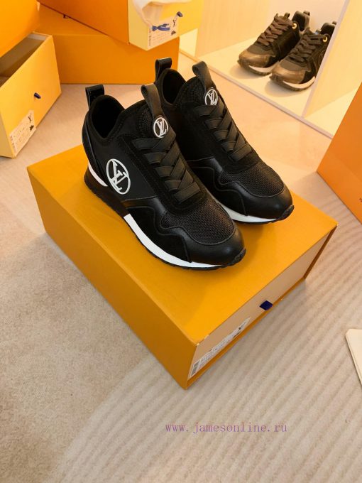 Louis Vuitton's Run Away sneakers blend cowhide elastic chloroprene rubber fabric and techno1ijyyugs - Image 3