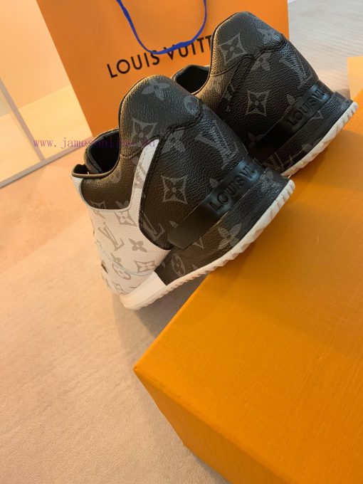 NO09532 Louis Vuitton This LV RUNNER sneaker is designed by Artistic Director Virgil Abloh, s34ytyc5 - Image 10
