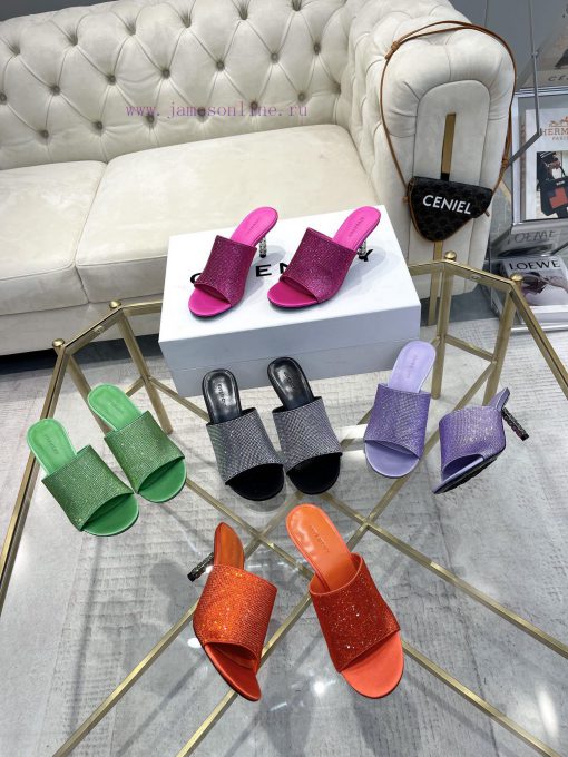 GIVENCHY | 𝟐𝟎𝟐 4/𝐒𝐒𝐧𝐞𝐰Genuine leather outsoleGivenchy rhinestone styles are popular througho4nqlhwe8 - Image 10