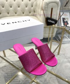 GIVENCHY | 𝟐𝟎𝟐 4/𝐒𝐒𝐧𝐞𝐰Genuine leather outsoleGivenchy rhinestone styles are popular throughopkrn2c3p