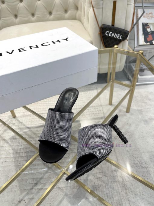 GIVENCHY | 𝟐𝟎𝟐 4/𝐒𝐒𝐧𝐞𝐰Genuine leather outsoleGivenchy rhinestone styles are popular througho9v6hc71t - Image 6