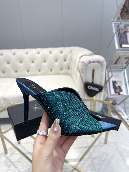 GZ | 𝟐𝟎𝟐 4/𝐒𝐒𝐧𝐞𝐰Genuine leather outsole 300 imitation genuine leather outsoleGiuseppe Zanottckp86nox - Image 4