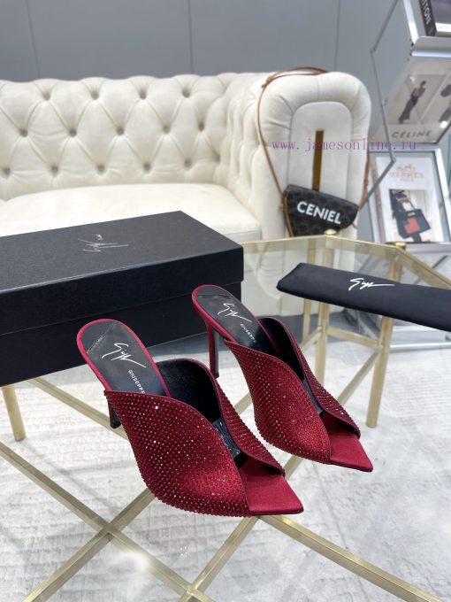 GZ | 𝟐𝟎𝟐 4/𝐒𝐒𝐧𝐞𝐰Genuine leather outsole 300 imitation genuine leather outsoleGiuseppe Zanottcu24aord - Image 2