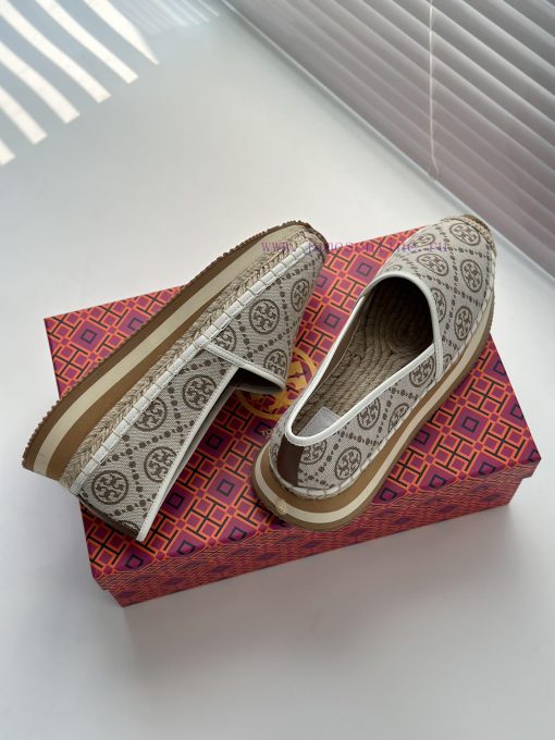 Apricot colored jacquard fabricTBTORY BURCH T MONOGRAM Fisherman's Shoes Women's Shoes 82839zbs8wd8m - Image 4