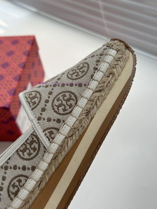 Apricot colored jacquard fabricTBTORY BURCH T MONOGRAM Fisherman's Shoes Women's Shoes 82839zbs8wd8m - Image 9