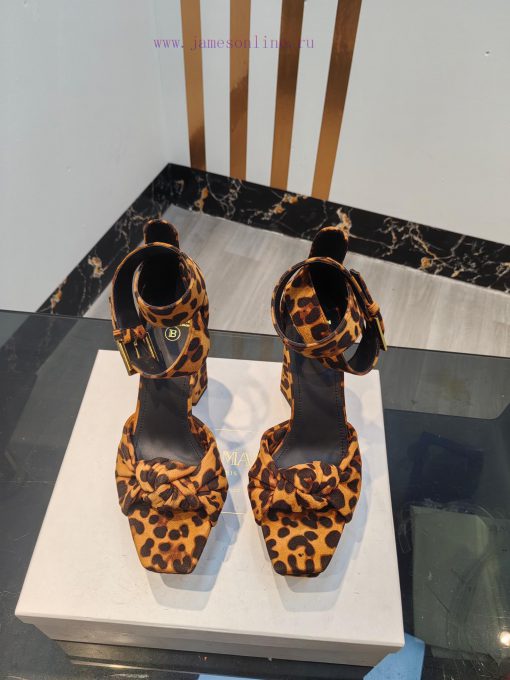 Out, Balmain 2024 Spring/Summer Fashion Show Original High Heel SandalsBrand Balmain 𝘽𝙖𝙡𝙢𝙖𝙞𝙣0f1k986y - Image 2