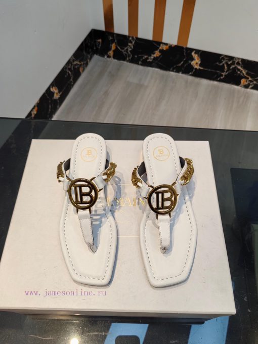 Out, Balmain 2024 Spring/Summer Fashion Show Original Metal Buckle Chain Flat SlippersBrand opb4jiye