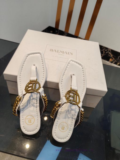 Out, Balmain 2024 Spring/Summer Fashion Show Original Metal Buckle Chain Flat SlippersBrand opb4jiye - Image 10
