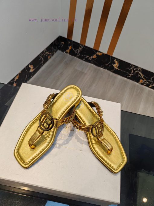 Out, Balmain 2024 Spring/Summer Fashion Show Original Metal Buckle Chain Flat SlippersBrand 8v7lt6tk - Image 8