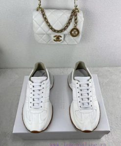 Maison Margiela mm6 Put it on, take the steps of your life, accompany it, and embark on a di3yzz3ypw