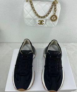 Maison Margiela mm6 Put it on, take the steps of your life, accompany it, and embark on a dio44w0pgp