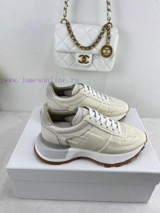 Maison Margiela mm6 Put it on, take the steps of your life, accompany it, and embark on a di42acfccm - Image 5