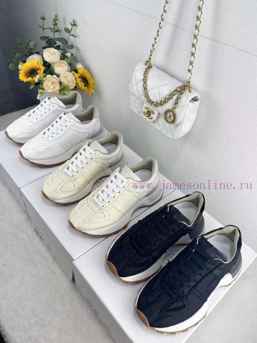 Maison Margiela mm6 Put it on, take the steps of your life, accompany it, and embark on a di42acfccm - Image 10