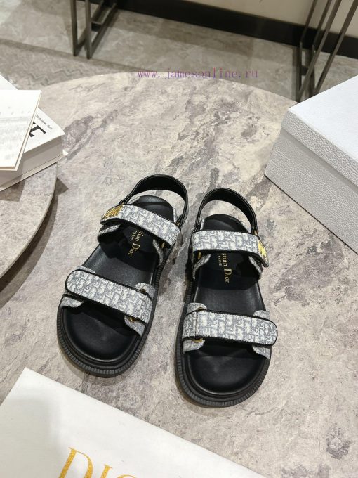 Classic upgrade with 2024 new color scheme Dior classic Velcro sandals and slippers series orln67up5