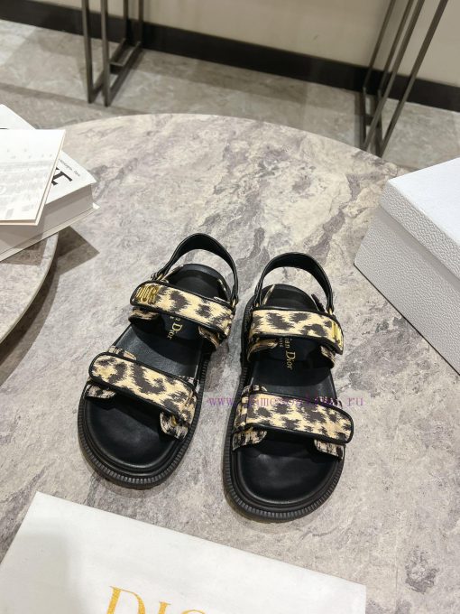 Classic upgrade with 2024 new color scheme Dior classic Velcro sandals and slippers series ozl3w8qxv