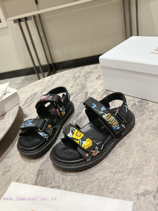 Classic upgrade with 2024 new color scheme Dior classic Velcro sandals and slippers series ot44apor5 - Image 4