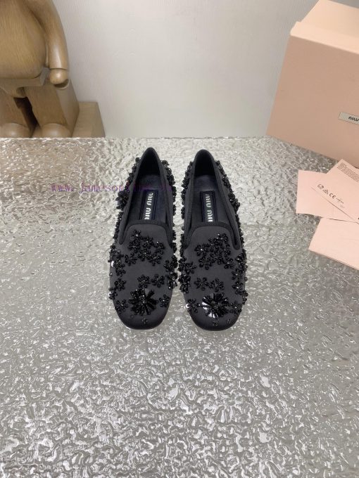 High quality Miumiu Spring/Summer 2024 Fashion Show Embroidered Flower Beads Le Fu Shoes/Sli58d74jkd - Image 2