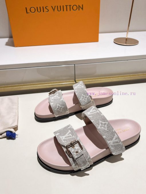 Louis Vuitton's multi colored optional new slippers are on the market, with 11 high-end custu4llzj1c - Image 4