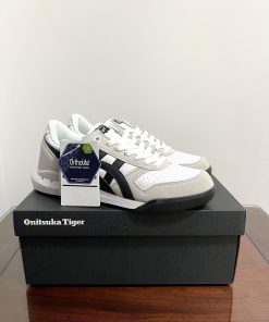 Real shot Onitsuka Tiger UItimate 81 EX low cut gray. Onitsuka Tiger embodies the pursuit of7kebk39p