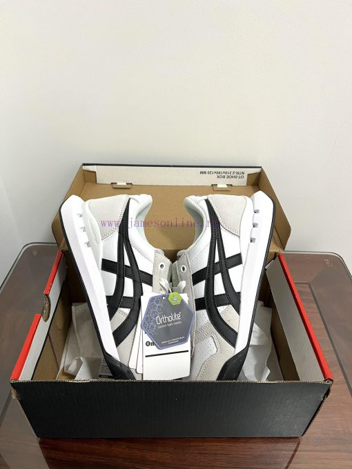 Real shot Onitsuka Tiger UItimate 81 EX low cut gray. Onitsuka Tiger embodies the pursuit of7kebk39p - Image 7