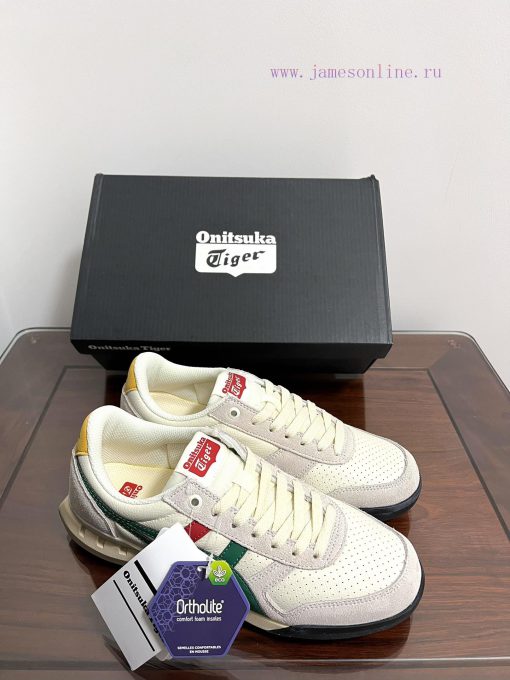 Real shot Onitsuka Tiger UItimate 81 EX low cut white, red, and green. Onitsuka Tiger embodi9p0j77d4 - Image 10