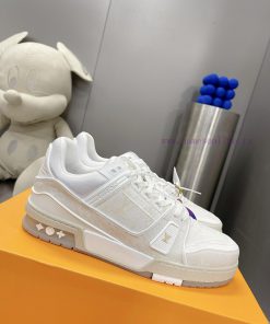 Couple style low top sports shoes with leather sole and TPU mold cost of 20000 yuan+texture 5lxiwi5x