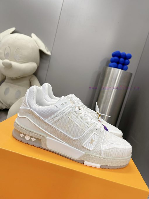 Couple style low top sports shoes with leather sole and TPU mold cost of 20000 yuan+texture 5lxiwi5x