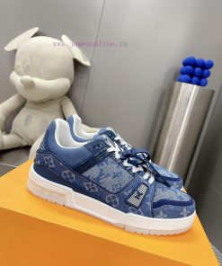 Couple style low top sports shoes with leather sole and TPU mold cost of 20000 yuan+texture xbcn6124