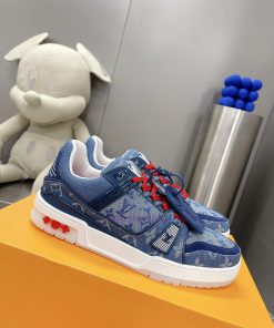Men's limited edition low top sports shoes with leather sole and TPU mold cost of 20000 yuanai1pkcac
