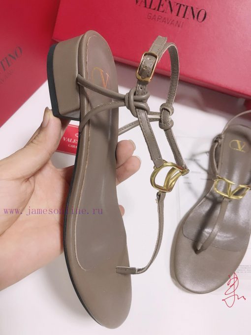 2068-1 Valentino's latest popular product is launched, which is very comfortable, simple, andcodjea8 - Image 8